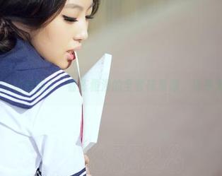 AISS爱丝(钻石版) - 看陈雅漫的全套袜质感，真是无敌吸睛！
