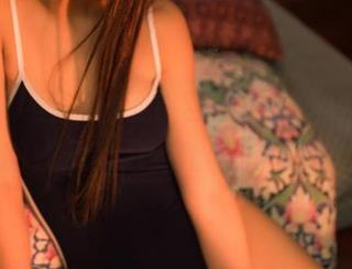 GIRLT果团网 - 当镂空遇上莫雅淇，图包里的线条精选得让我直呼好看！