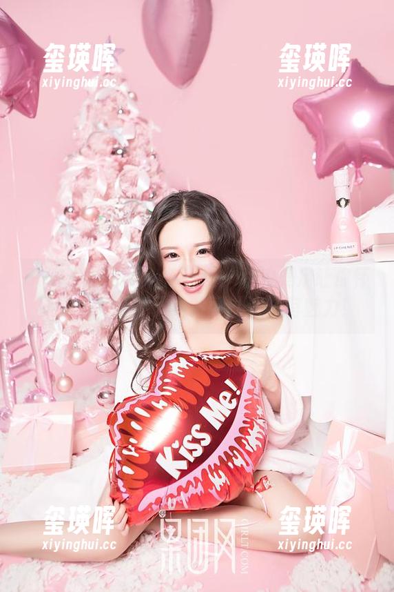 GIRLT果团网-陈雅漫 GIRLT果团网 - 陈雅漫:私拍美足让你怀疑人生,脚丫子竟然可以这么有魅力!