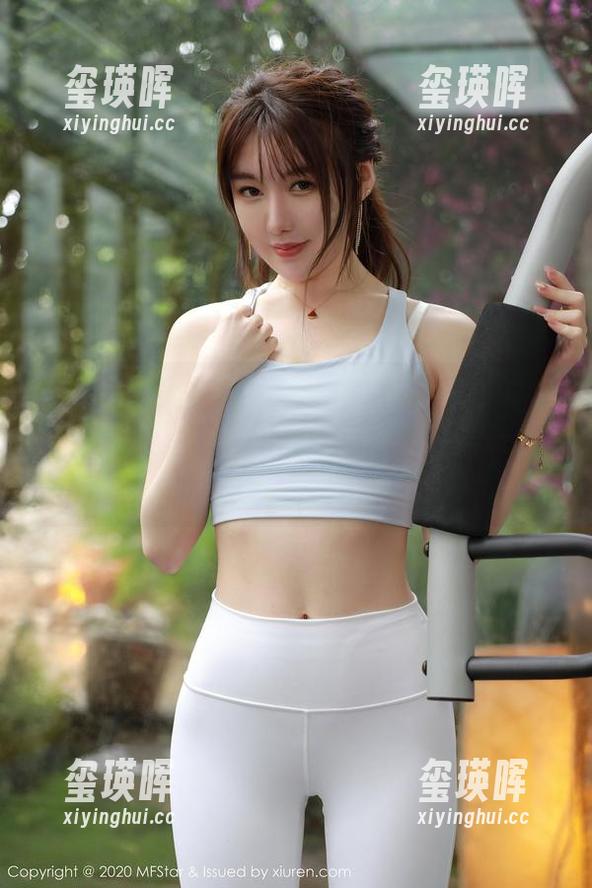 MFStar模范学院 - NaNa_baby的护士风情，图包里有种说不出的疗愈气息，陷进这份‘医治’里吧！