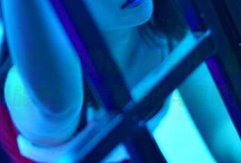 PANS摄影 - 高跟鞋下的果汁，谁说果汁只能喝？来看看她的写真吧！