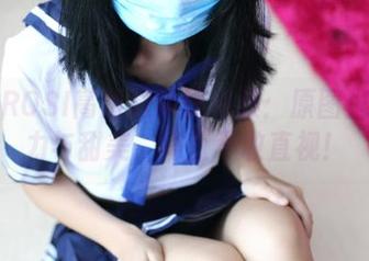 探秘ROSI高清嫩学妹制服：原图里的活力与甜美，简直不敢直视！