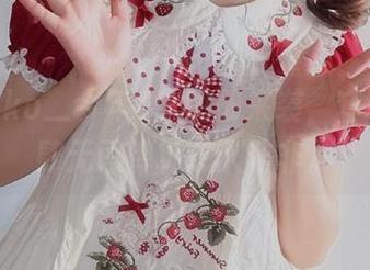 Sayako＿今年4岁图册来袭，套装让人肆无忌惮地想入非非。