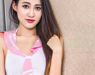 TouTiao头条女神 - 梦心玥的世界杯之旅：那些发掘原图的疯狂瞬间