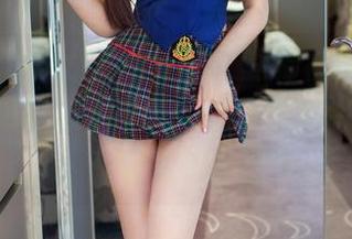 TuiGirl推女郎 - 赵惟依的棉袜大揭秘：这是我见过最无辜的温暖，分享给喜欢可爱的你。