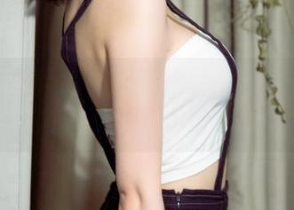 UGirls尤果网 - 当尤菲儿穿上婚纱，连原图都忍不住想打招呼！太美了吧！