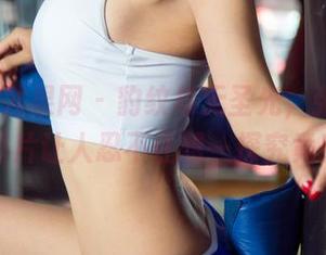 UGirls尤果网 - 豹纹与无圣光，张多多的图片让人忍不住想一探究竟！