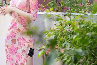 Xiuren秀人网 - OK，Cherry绯月樱的妹妹这组图片，太好看了！我都忍不住想分享给身边的人！