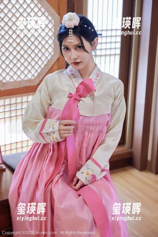 Xiuren秀人网 - 九尾Ivy独家定制：死库水里的那些貌美如花的图片