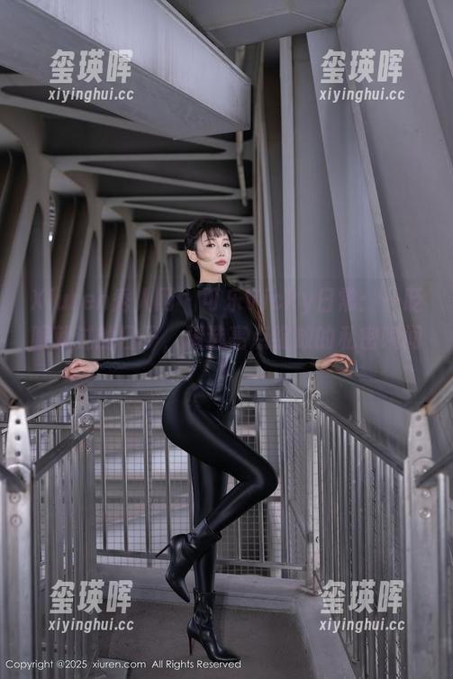 Xiuren秀人网 - 可乐Vicky日常：一眨眼就过的日子，精选亮点绽放的私密瞬间！
