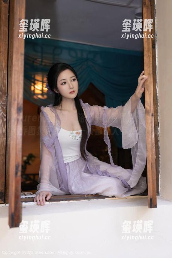 Xiuren秀人网 - 浴缸里的氛围感：奶芙乔乔图集更新，每一帧都让人有点想象力。