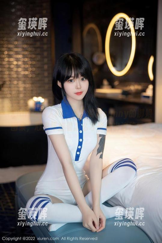 Xiuren秀人网 - 翻看晓茜sunny的御姐图集，心里琢磨着怎么才能拍出这种感觉