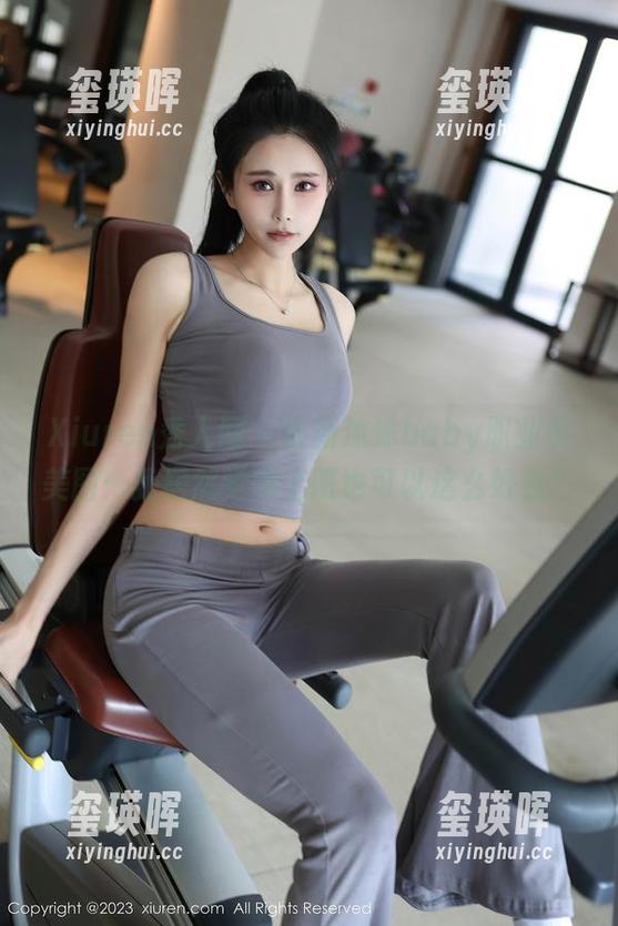 Xiuren秀人网-沐沐baby Xiuren秀人网 - 最新沐沐baby职业装美图:我居然觉得上班也可以这么好看?
