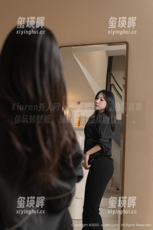 Xiuren秀人网 - “学姐王伊纯的写真带你玩转壁纸，别忘了多加点幽默！”。