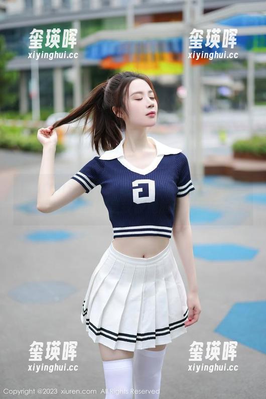 Xiuren秀人网 - 糖豆sisi的粉色奇迹图包：别问，问就是我被她的可爱掰弯了！