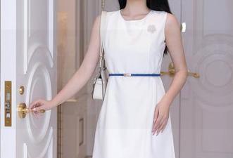 Xiuren秀人网 - 家政女仆制服免费资源，让糯美子mini带你领略什么叫‘不仅仅是打扫’！