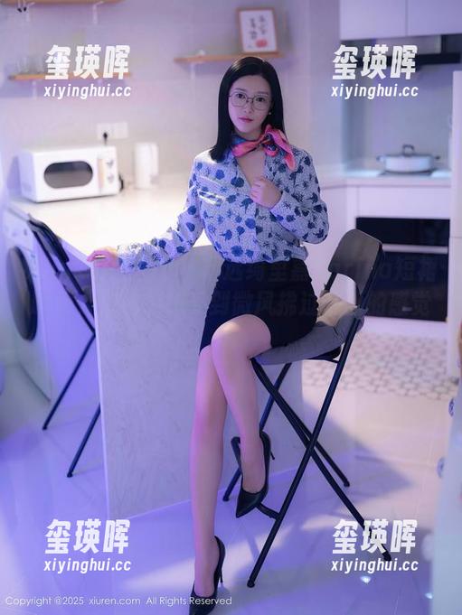 Xiuren秀人网-绮里嘉Carina Xiuren秀人网 - 精选绮里嘉Carina短裙瞬间,仿佛能感受到微风拂过腿部的感觉!