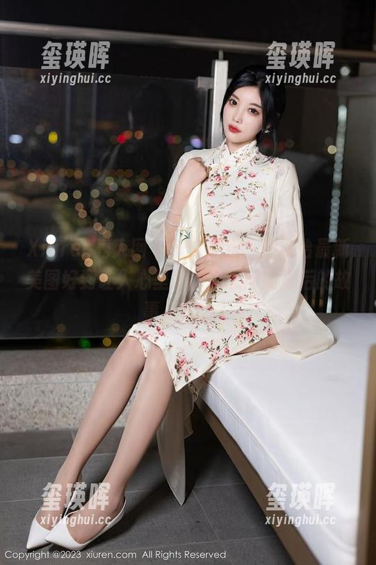 Xiuren秀人网 - 双人交织，顾欣怡最新美图好到让人心里发痒，想问她背后的故事是什么？
