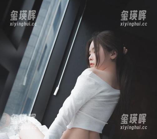 PEEKCLOUD特辑：Yuka(유카)和她的圣诞伙伴一起私家到不行的照片集！