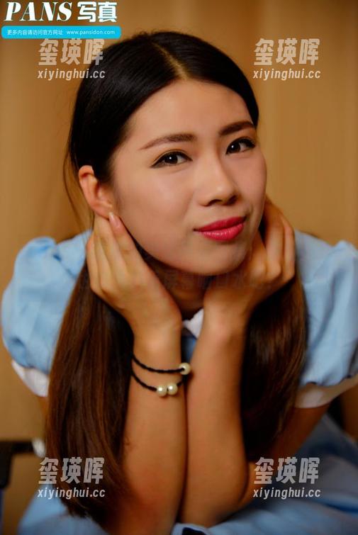 pans-李沫 pans - 李沫的美腿高清图集:你怕不是也偷偷对着屏幕咽口水吧?