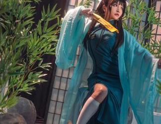 九九八吖最爱泳装，原图的我已经被晃到眼花，都不知道该看哪个了！