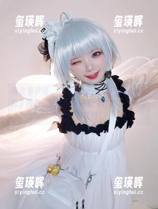 每次看伊喵_Master的《碧蓝航线小光辉》图包，我的老母亲都说我得学习！学习啥？看图啊！