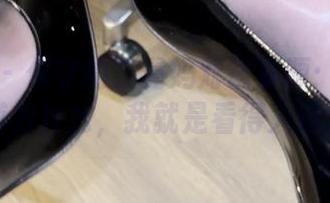 微密圈 - 保守的二舅妈对镜资源：我不知道为什么，我就是看得入迷！