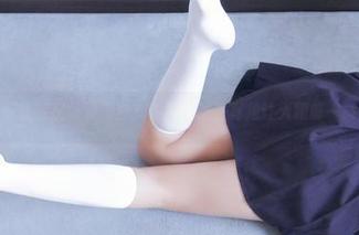 兔玩映画黑丝制服少女在线美图，真是让人眼前一亮。
