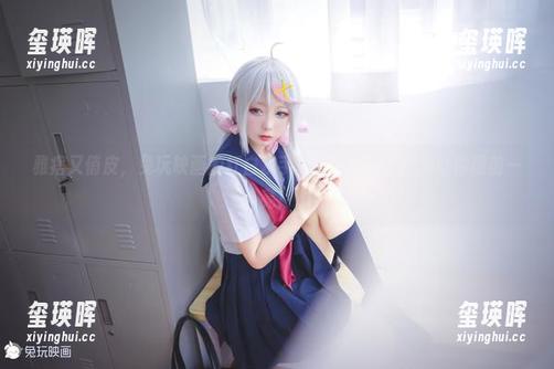 雅痞又俏皮，兔玩映画的红白水手裙写真图集，绝对让你眼前一亮！