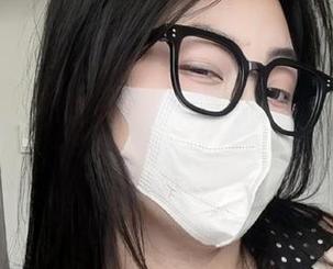 微密圈 - 可爱的肉巴的纯白写真集：在简单中找寻不平凡的瞬间，值得一看！