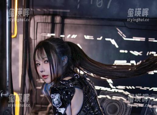 教室里的咔喵KANEKO：写真图书馆的奇妙夜