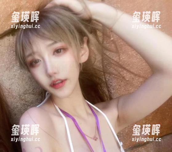 白丝写真？啾小妍给你带来的不止是视觉享受，下载一下试试？