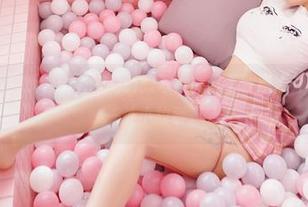 嗲囡囡 - 小蛮妖yummy的制服写真，忍不住要点开看看她的每一处小故事。