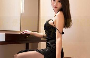嗲囡囡 - 是礼服还是武器？贾诗晗的图集太致命了！