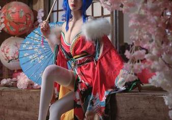 大梨子不是御姐要不要这么可爱？她的美少女战士作品分享让人想要打CALL！