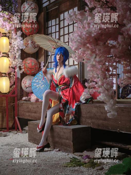 大梨子不是御姐要不要这么可爱？她的美少女战士作品分享让人想要打CALL！
