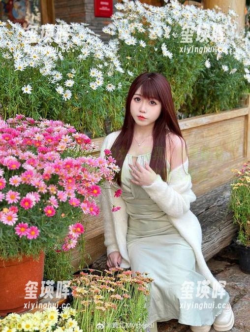 宝儿mysterial 宝儿mysterial的女仆写真:每张都是‘我能请你喝杯茶吗?’的撩人瞬间。