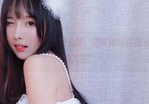 小小奶瓶儿图包：珍珠人鱼加长版，感觉随时会溺水，本来是海洋的尤物！