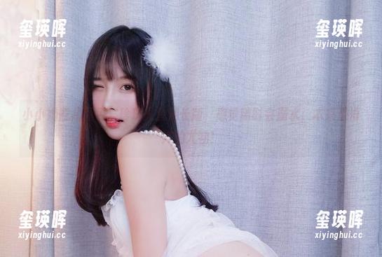 小小奶瓶儿图包：珍珠人鱼加长版，感觉随时会溺水，本来是海洋的尤物！