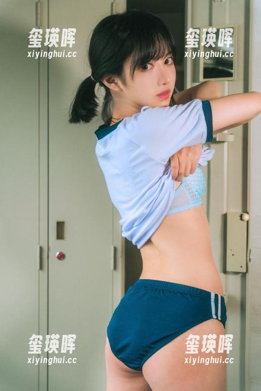 小鹿鹿shika的水手服怎么这么可爱？别问，美图更新！