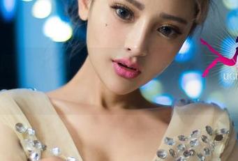 尤果网 - 刘娅希黑白美图合集：透过黑白，我发现了个乏味的心灵。