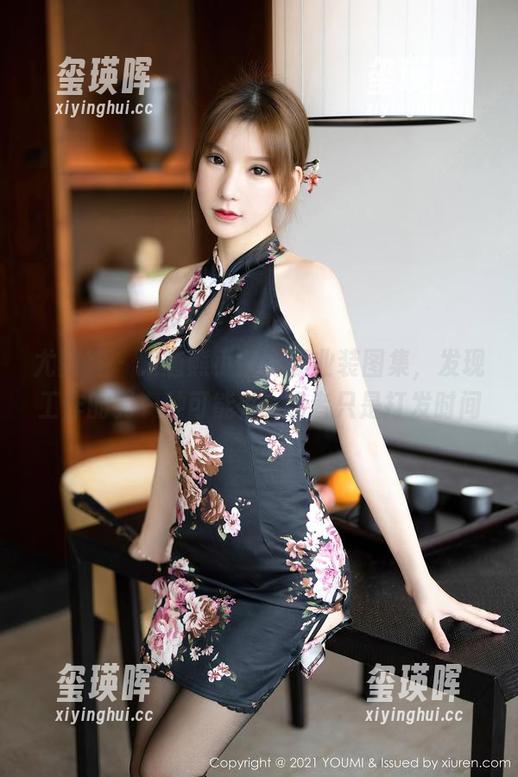 尤蜜荟-熊小诺 尤蜜荟 - 跟随熊小诺的职业装图集,发现工作的另一种可能性...或者只是打发时间