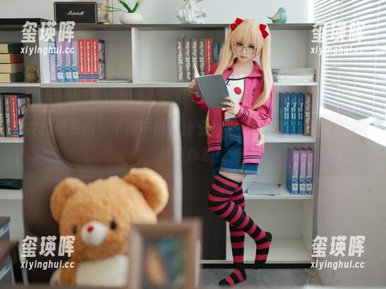 在线看美图，不得不说，幼水铃衣Miku的作品简直是颜值炸裂！