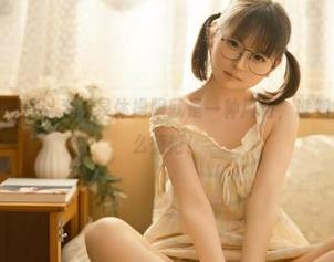 幼水铃衣：我一直以为温泉体操服就是一种风格，谁知放到网盘里这么惊艳！