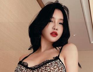 微密圈 - 别错过！张鑫baby图集更新，裤里丝的风情万种等你来解锁！