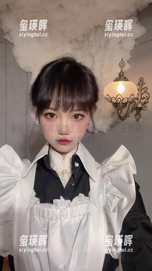那些年，戚顾儿的王者荣耀写真：王昭君你不害羞吗？