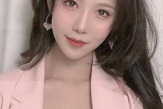 抖娘利世的黑丝美图精选，真是让我感叹，魅力就是如此简单直接。