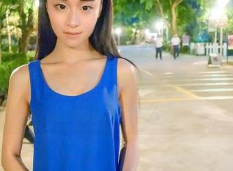 推女神 - 温柔的私房写真：Kiren_程程程教你如何在沙发上撒娇，真心想知道她的秘诀是什么？