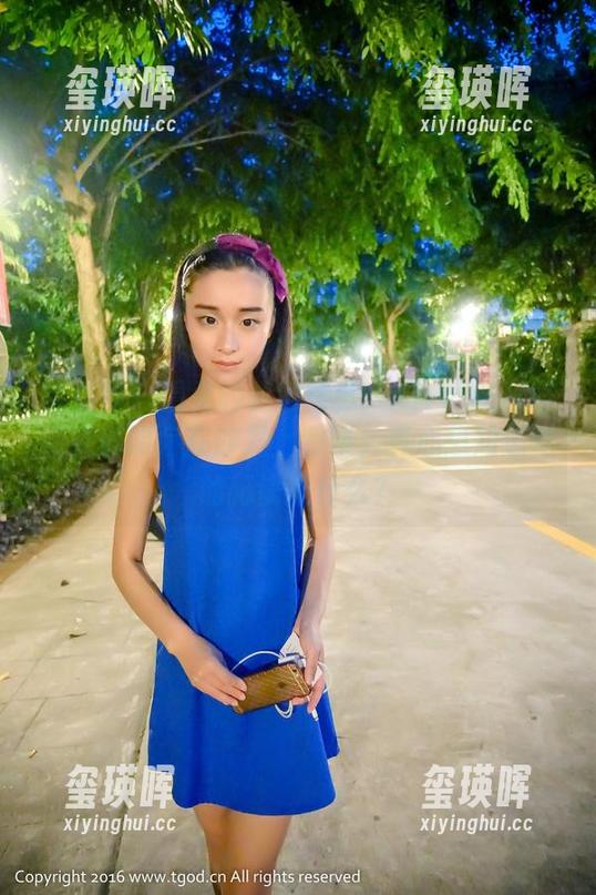 推女神 - 温柔的私房写真：Kiren_程程程教你如何在沙发上撒娇，真心想知道她的秘诀是什么？