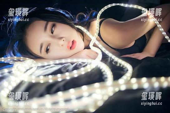 推女神-绮里嘉ula 推女神 - 贺卡式的绮里嘉ula白丝作品集,温暖又有点小暧昧。